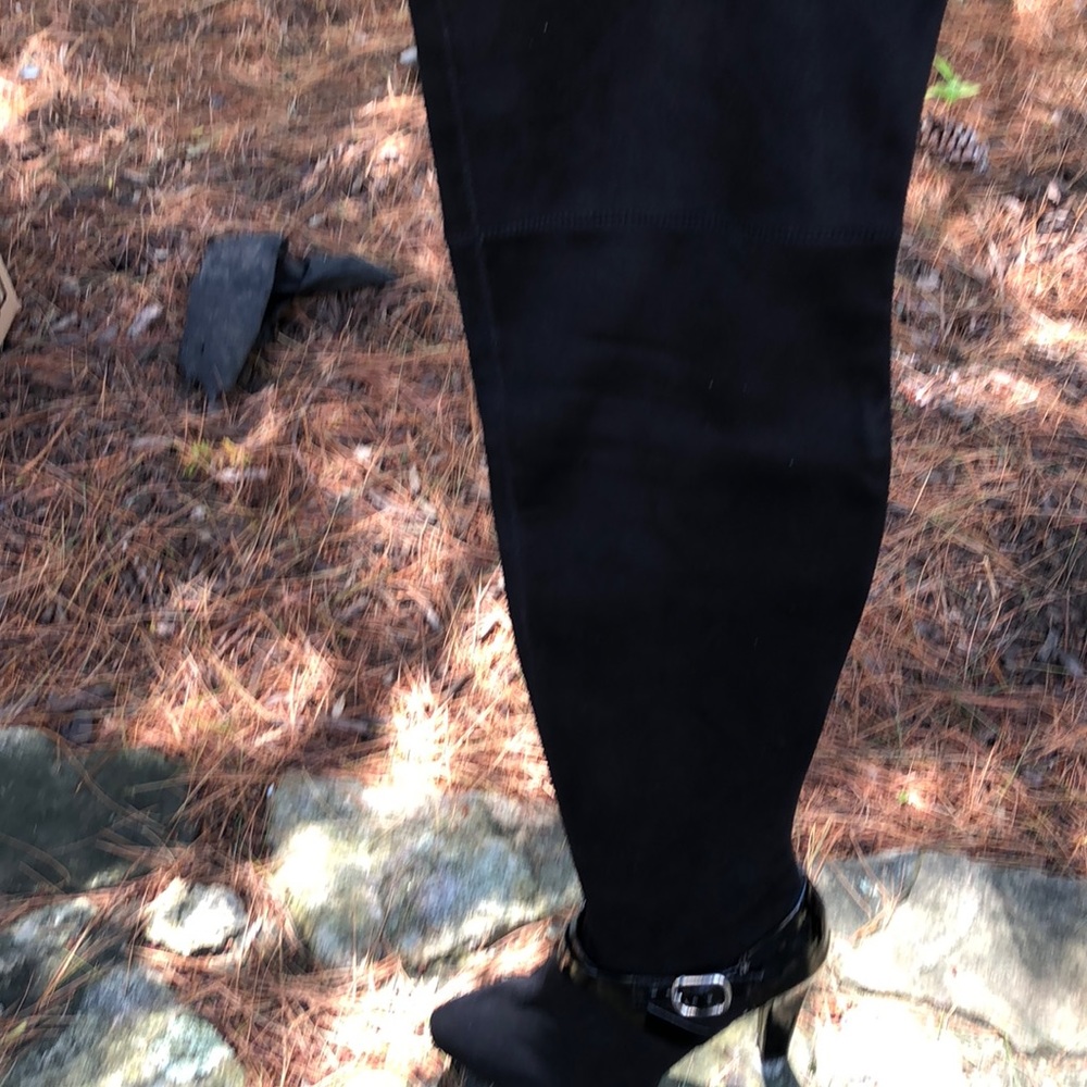 Brand new Size 9 Jennifer Lopez boot